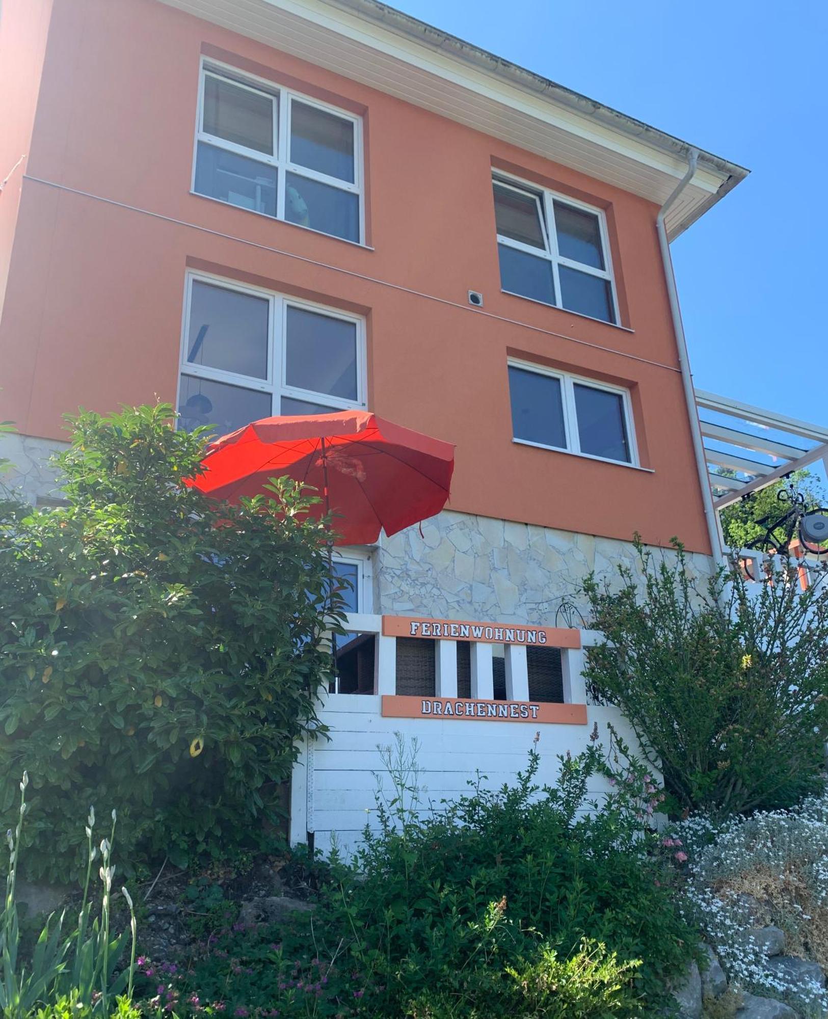 Ferienwohnung Drachennest Mit Sonnenterrasse Feldkirch Bagian luar foto