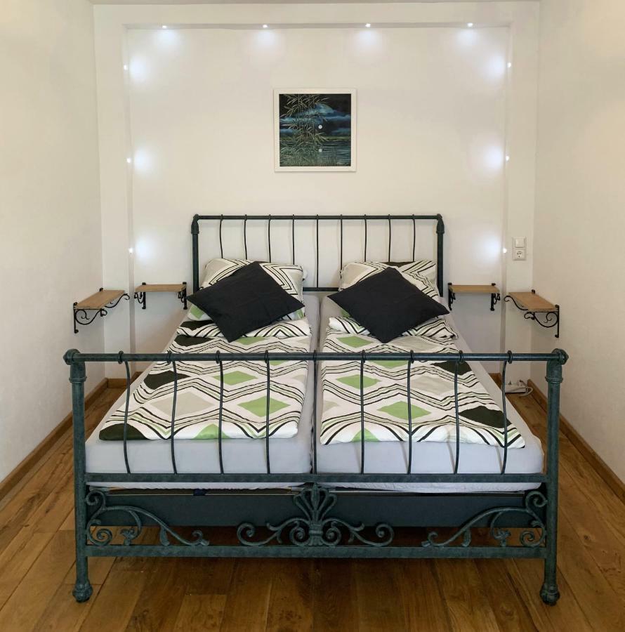 Ferienwohnung Drachennest Mit Sonnenterrasse Feldkirch Bagian luar foto